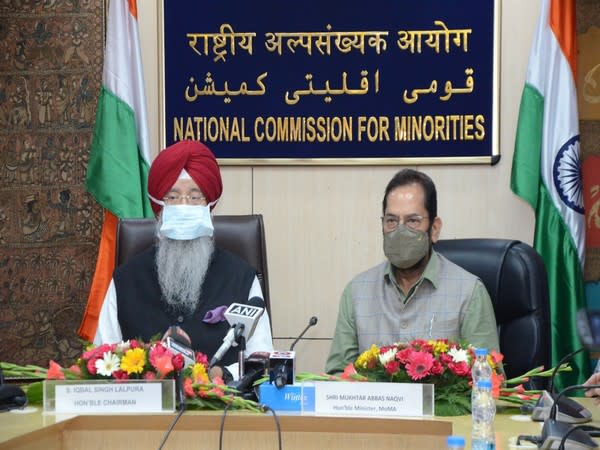 Chairman of National Commission for Minorities Iqbal Singh Lalpura (L) and Union Minister Mukhtar Abbas Naqvi (R) (Photo/Twitter)