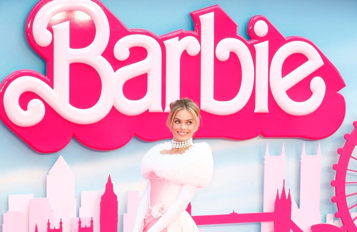 Margot Robbie : toutes les fois où elle a reproduit les looks de Barbie -  Elle