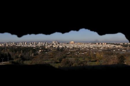 A general view the Syrian city of Homs, Syria December 8, 2015. REUTERS/Omar Sanadiki