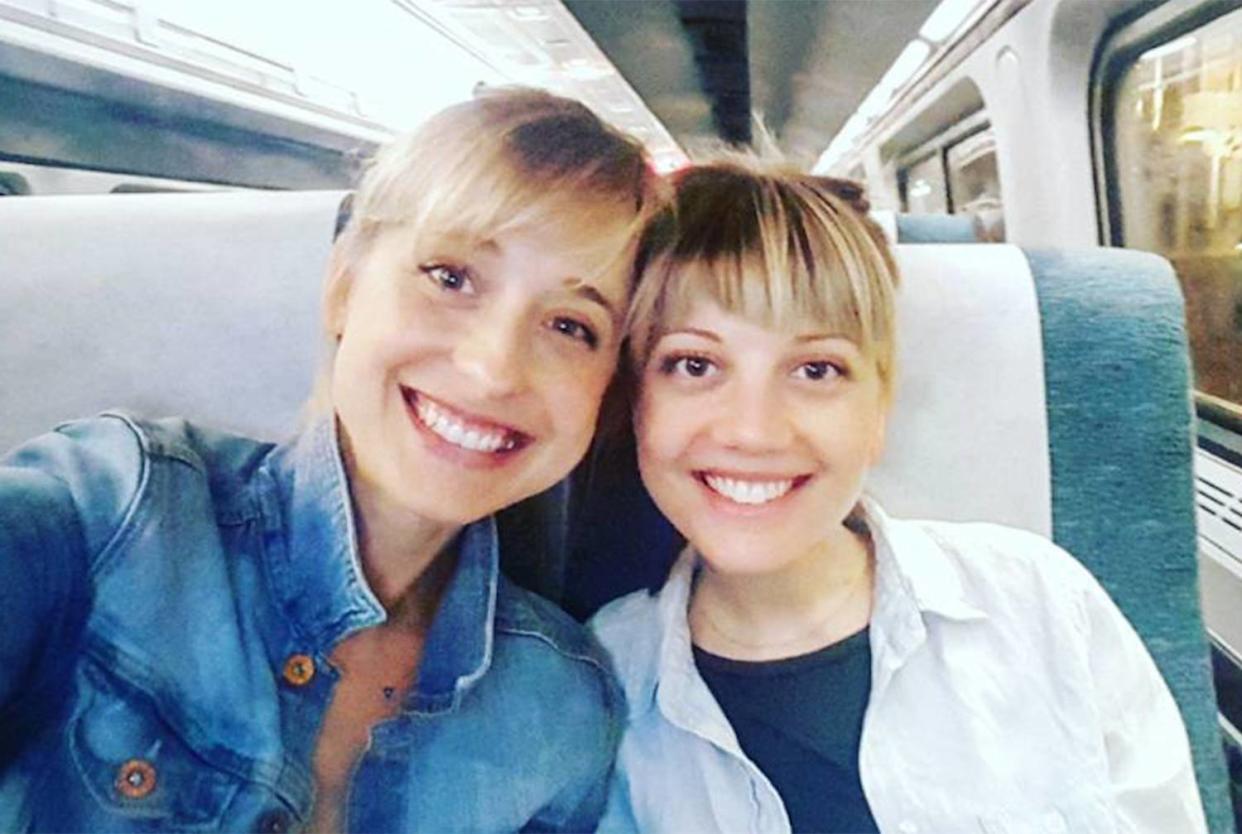 Allison Mack, Nicki Clyne