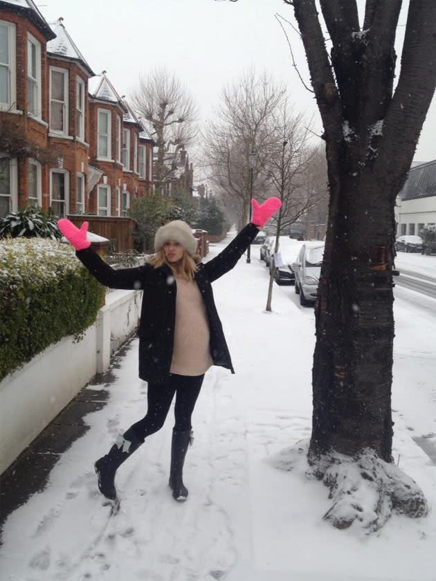 Celebrity Twitpics: Fearne Cotton embraced the snow this week, pulling on her cosiest clothes and heading out to play. She tweeted this photo saying: “I love the snow!”