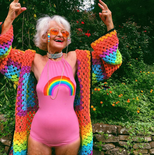 Winkle, la abuela más famosa de Instagram, cumple 88 años celebrando su estilo