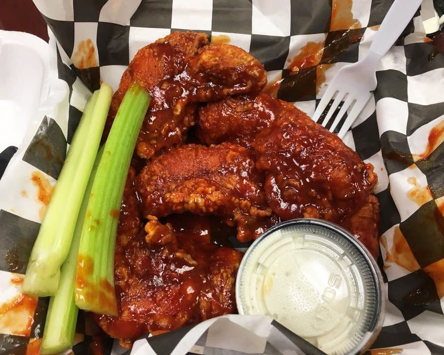 Hot Wings at Sharky's in Clifton, New Jersey