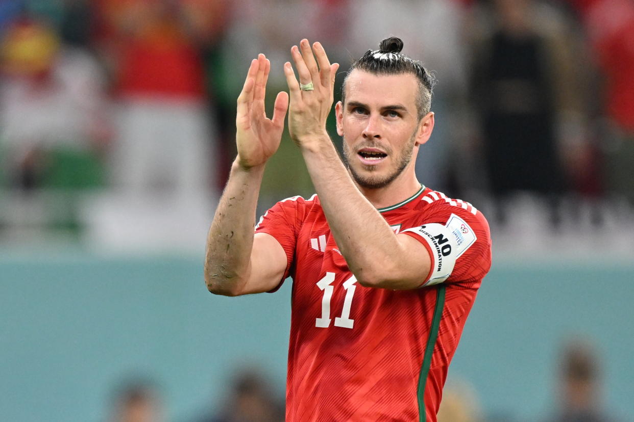 AL-RAYYAN, QATAR - NOVEMBER 21: Gareth Bale of Galler celebrates after scoring a goal during the FIFA World Cup Qatar 2022 Group B match between USA and Wales at Ahmed bin Ali Stadium in Al-Rayyan, Qatar on November 21, 2022. (Photo by Mustafa Yalcin/Anadolu Agency via Getty Images)