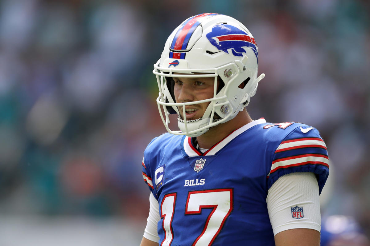 Bills vs. Steelers score, takeaways: Josh Allen-led Buffalo has huge day,  spoiling Kenny Pickett's first start 