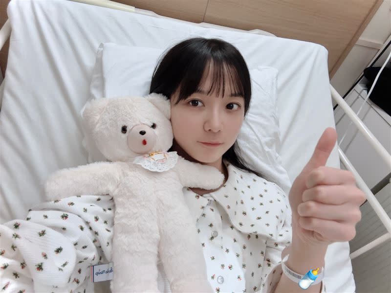 日本27歲插畫家、女模Rorurari（ろるらり）因腦瘤逐漸變大，決定於26日進行手術。（圖／翻攝自ろるらり X）