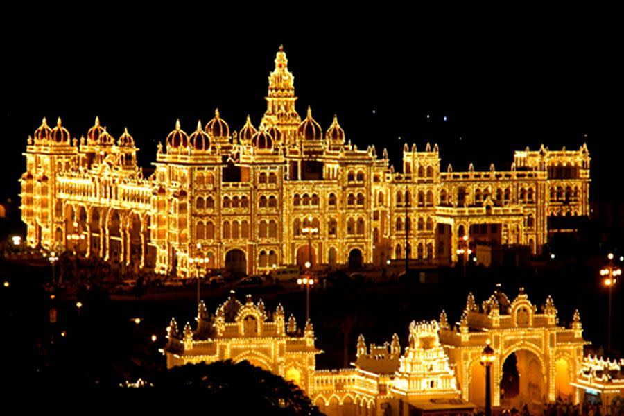 Mysuru Palace lit up (mysorepalace.gov.in)