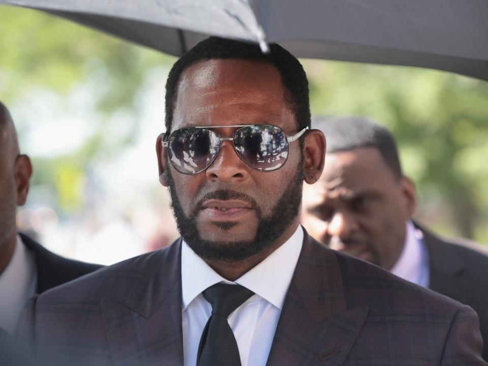 R Kelly leaves the Leighton Criminal Courts Building on 26 June 2019 in Chicago, Illinois (Scott Olson/Getty Images)