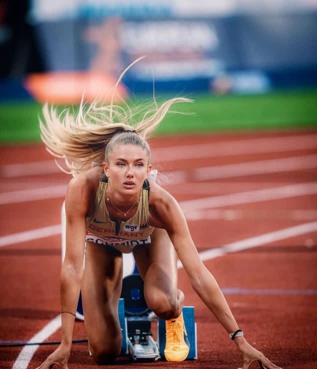施密特在東京奧運雖未上場比賽，以不輸超模的逆天長腿及亮麗外型，圈粉無數。(圖／翻攝自IG@Alica Schmidt)