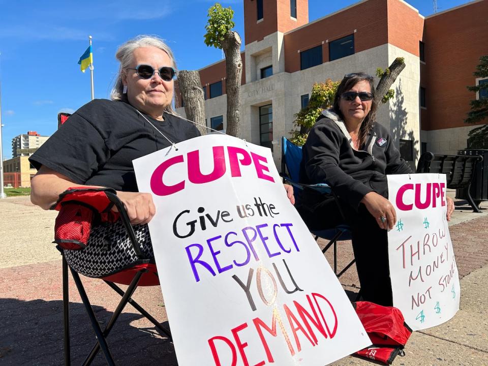Canadian Union of Public Employees (CUPE) Local 882 members started striking in Prince Albert, Sask., Monday. The union says it marks the first strike in its 70-year history. (Trevor Bothorel/CBC - image credit)