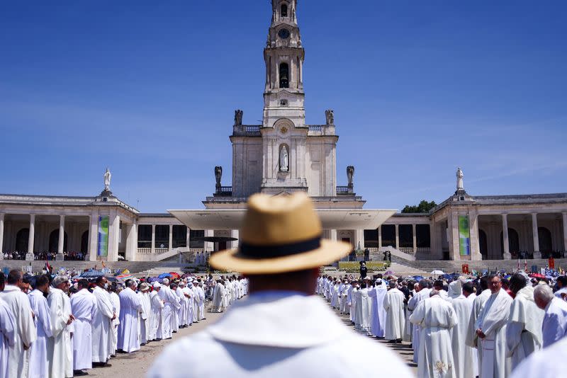 Event marking the anniversary of the reported appearance of the Virgin Mary to three shepherd children, at the Catholic shrine of Fatima