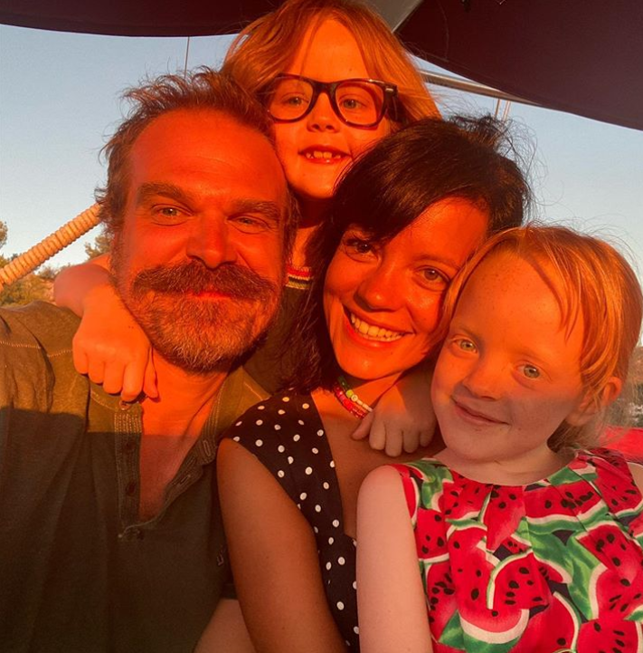 lily allen and david harbour with her daughters