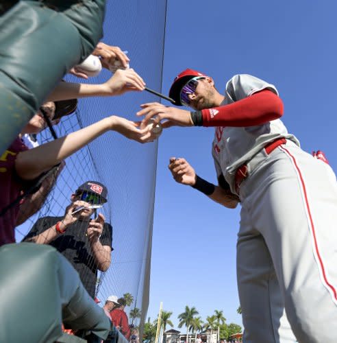 MLB spring training: Baltimore Orioles dominate Philadelphia Phillies