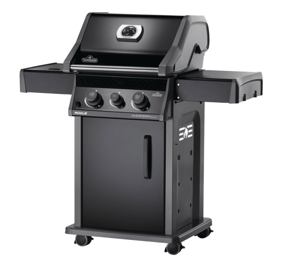 Napoleon Rogue 365 Propane BBQ (Photo via Best Buy Canada)