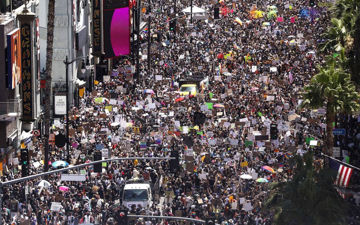 "All Black Lives Matter"-Solidaritätsmarsch in Los Angeles (Bild: Mario Tama/Getty Images)