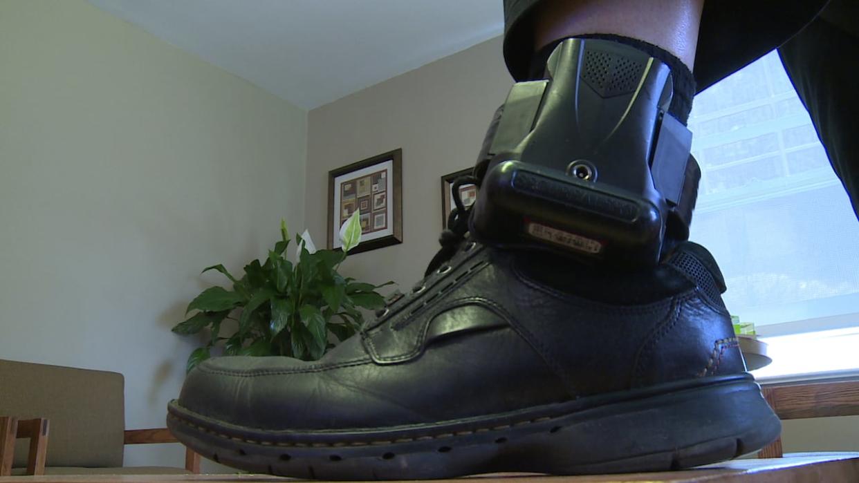 There are 20 people in Charlottetown wearing electronic ankle bracelets, which are monitored 24/7 by staff with P.E.I.'s Community and Correctional Services. (Stephanie Kelly/CBC - image credit)