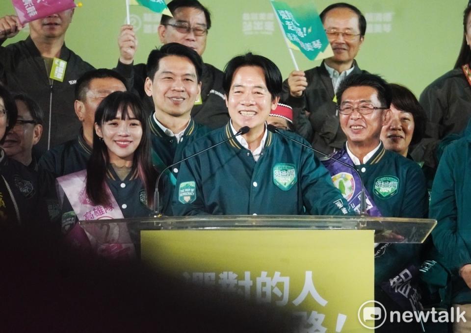 民進黨選前在各地持續衝刺，圖為總統候選人賴清德赴高雄黃金周末造勢。   圖：張良一攝（資料照）