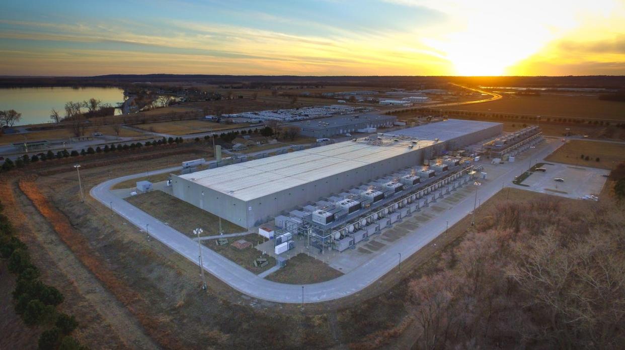 <span class="caption">Data centers like this Google facility in Iowa use copious amounts of electricity.</span> <span class="attribution"><a class="link " href="https://www.flickr.com/photos/146321178@N05/49062863796/" rel="nofollow noopener" target="_blank" data-ylk="slk:Chad Davis/Flickr;elm:context_link;itc:0;sec:content-canvas">Chad Davis/Flickr</a>, <a class="link " href="http://creativecommons.org/licenses/by-sa/4.0/" rel="nofollow noopener" target="_blank" data-ylk="slk:CC BY-SA;elm:context_link;itc:0;sec:content-canvas">CC BY-SA</a></span>