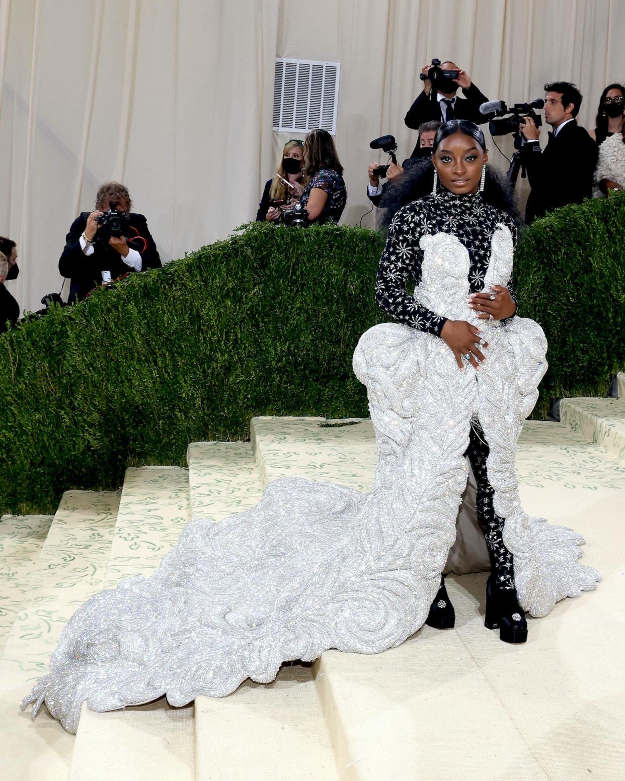 Simone Biles attends the 2021 Met Gala.