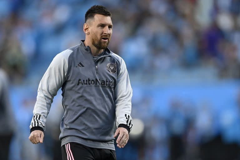 Lionel Messi, ovacionado durante la entrada en calor