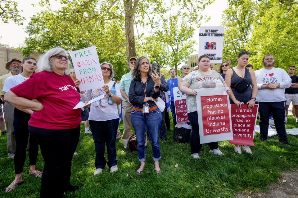 Protesters listen during a pro-Israel rally at Indiana University in Bloomington, Ind., Thursday, May 2, 2024. (AP Photo/AJ Mast)