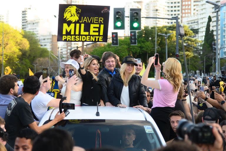 Acto de Javier Milei en el Monumento a la Bandera, en la ciudad de Rosario, en Santa Fe