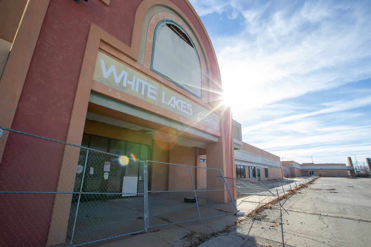 Demolition work on the abandoned White Lakes Mall should start in coming days after the city of Topeka and property owner KDL Inc. came to an agreement to have KDL contract for the razing.