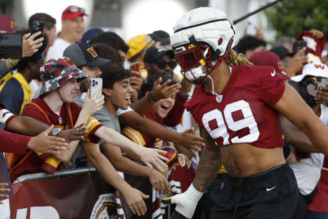 WATCH: Chase Young, Ron Rivera, rookies celebrate superfan's 99th