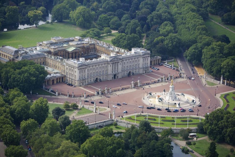 6) Buckingham Palace in London, England