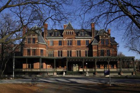 The Hotel Florence is seen in the historic Pullman neighborhood in Chicago November 20, 2014. REUTERS/Andrew Nelles