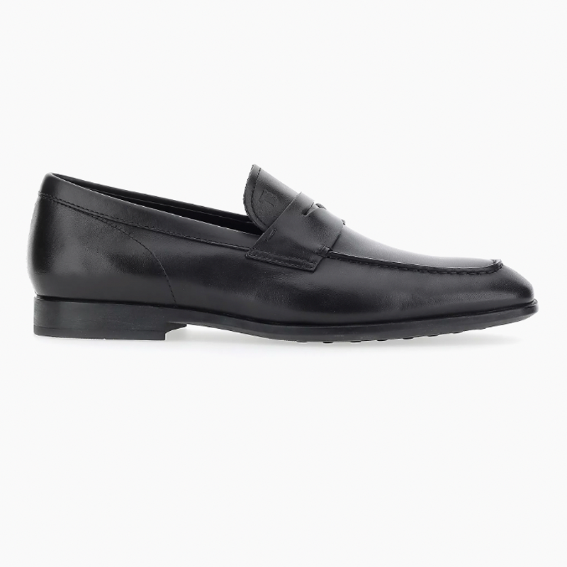 <p><a href="https://go.redirectingat.com?id=74968X1596630&url=https%3A%2F%2Fwww.saksfifthavenue.com%2Fproduct%2FTod-s-Leather-Penny-Loafers-0400015362383.html&sref=https%3A%2F%2Fwww.esquire.com%2Fstyle%2Fmens-fashion%2Fg28186249%2Fbusiness-casual-shoes%2F" rel="nofollow noopener" target="_blank" data-ylk="slk:Shop Now;elm:context_link;itc:0;sec:content-canvas" class="link ">Shop Now</a></p><p>Leather Penny Loafers</p><p>saksfifthavenue.com</p><p>$695.00</p>