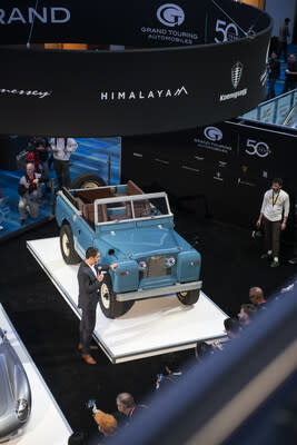 At the 2024 Canadian International Auto Show, Himalayan founder Greg Shondell will unveil the Himalayan Mulliner, a fully restored Land Rover offering modern performance, comfort and reliability.  (CNW Group/Grand Touring Automobiles)