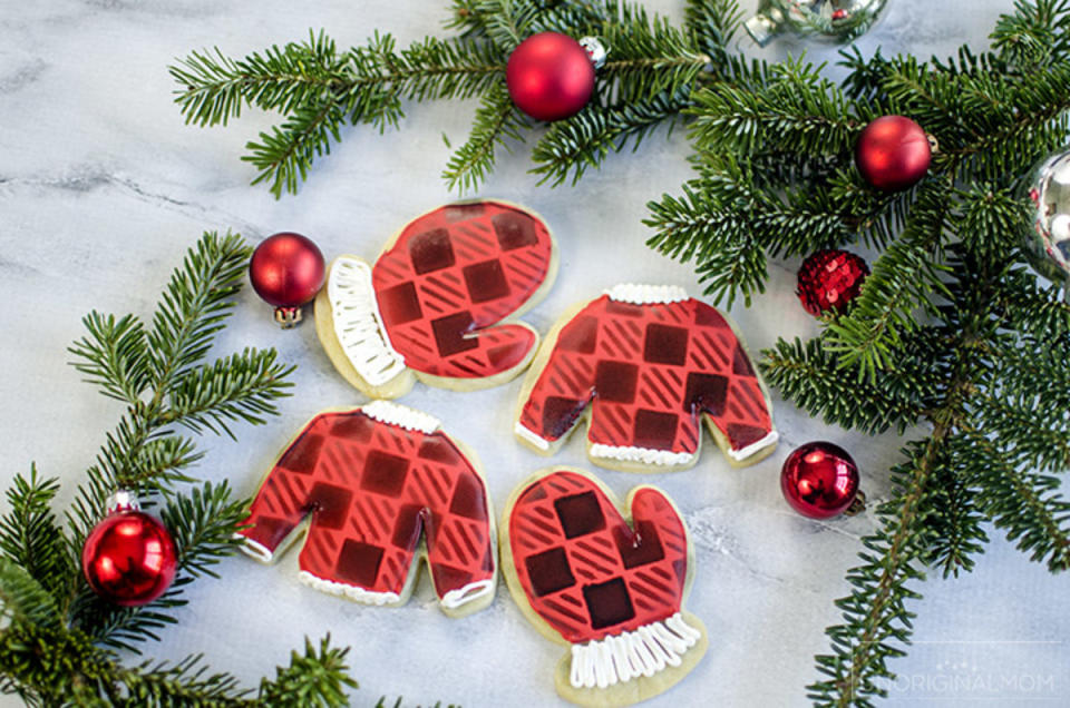 <p>Unoriginal Mom</p><p>Plaid is fun to wear and eat in cookie form!</p><p><strong>Get the recipe: <a href="https://www.unoriginalmom.com/stenciled-buffalo-plaid-cookies-silhouette/" rel="nofollow noopener" target="_blank" data-ylk="slk:Buffalo Plaid Cookies;elm:context_link;itc:0;sec:content-canvas" class="link ">Buffalo Plaid Cookies</a></strong></p>