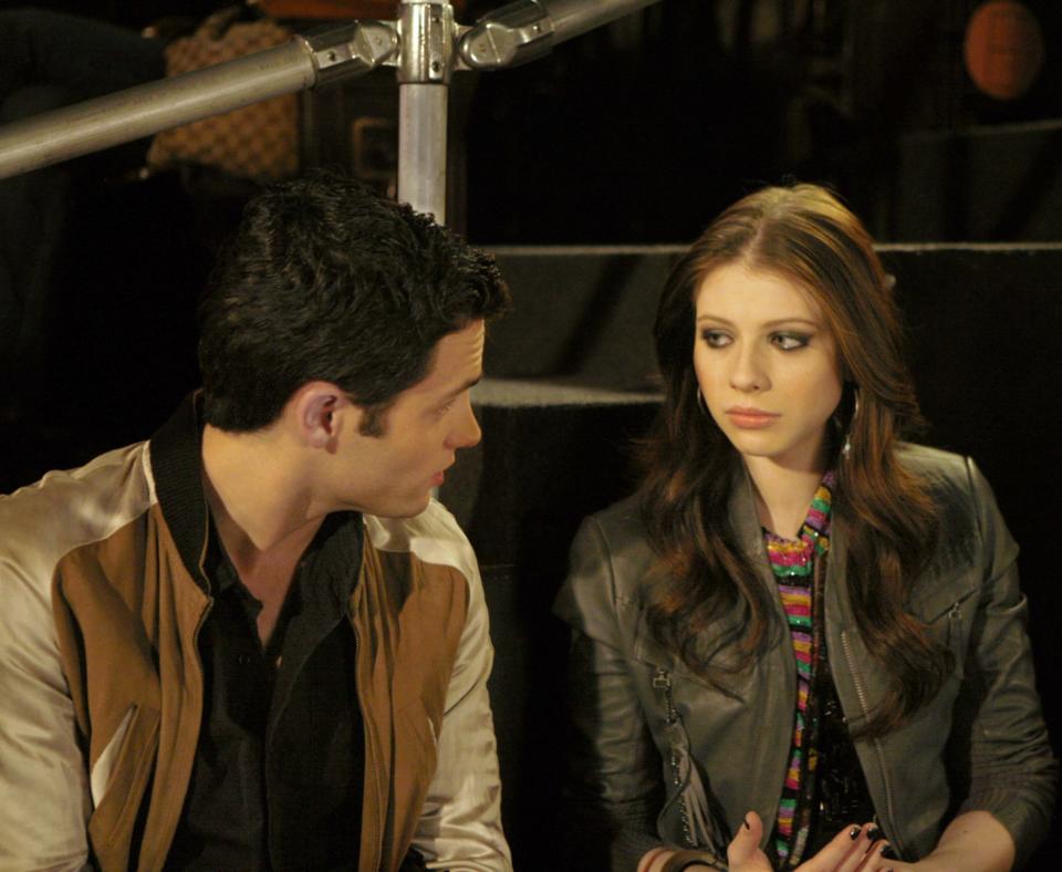 <h1 class="title">GOSSIP GIRL, Penn Badgley, Michelle Trachtenberg, 'Women on The Verge', (Season 1, aired May 12, 200</h1><cite class="credit">PATRICK HARBRON/The CW</cite>