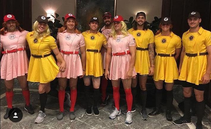 Mets rookies dress up in 'A League of Their Own' uniforms