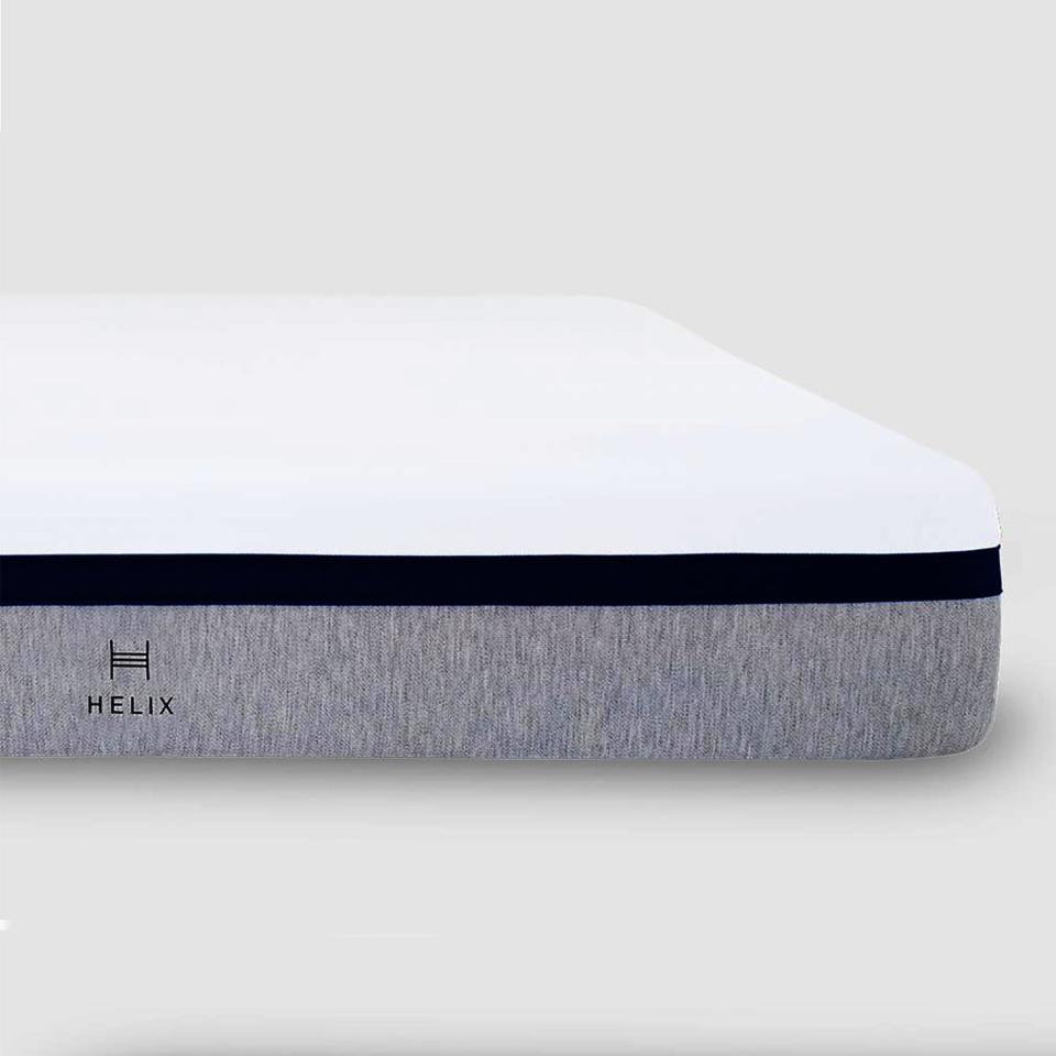 Helix Midnight mattress