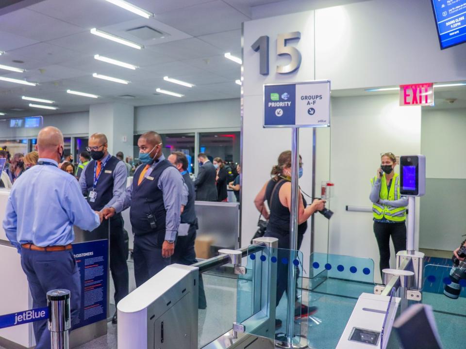 Flying JetBlue Airways from New York to London - JetBlue Airways London Inaugural Flight