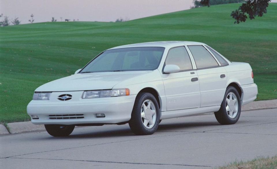 1992: Ford Taurus – 409,751 units sold