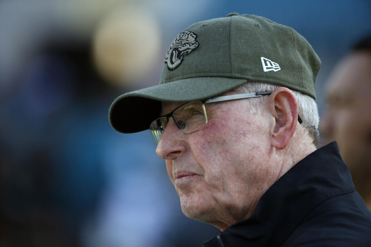 Tom Coughlin watches Jaguars game.