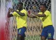 Felipe Caicedo (L) and Antonio Valencia of Ecuador celebrate after scoring against Bolivia during their 2018 World Cup qualifying soccer match at the Atahualpa stadium in Quito, October 13, 2015. REUTERS/Guillermo Granja