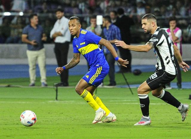 Sebasti&#xe1;n Villa tuvo una buena tarea, pero no puede jugar por varias fechas de la Copa Libertadores.