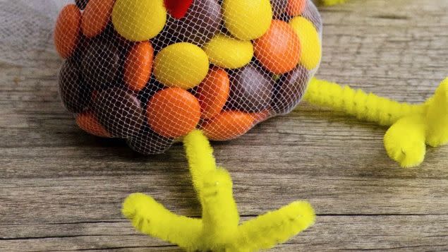 turkey treat bags easy thanksgiving crafts for kids
