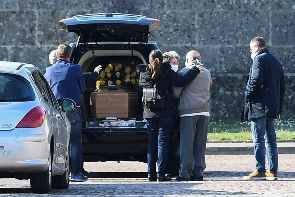 bergamo funeral italy coronavirus