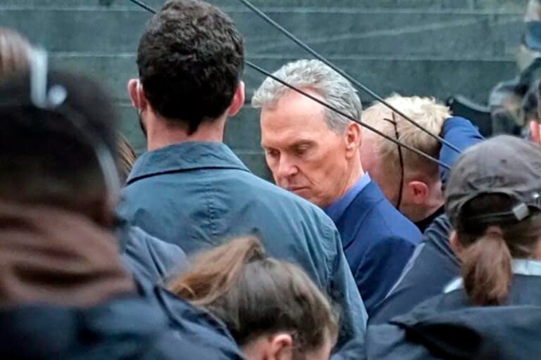 Michael Keaton, en una de las imágenes que se filtraron del rodaje de The Flash, el film dirigido por el argentino Andy Muschietti (Archivo/)