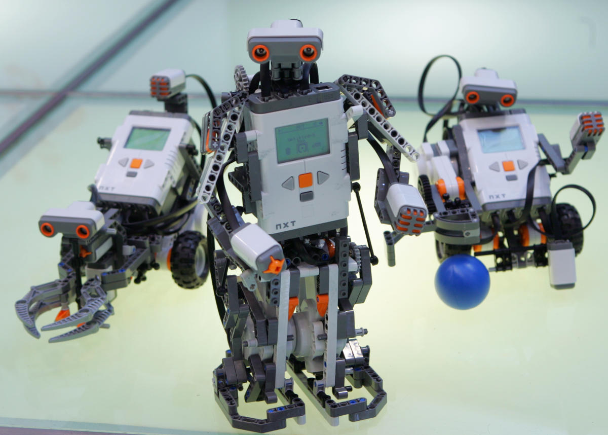 Lego is discontinuing its Mindstorms robotics kits by the end of the year