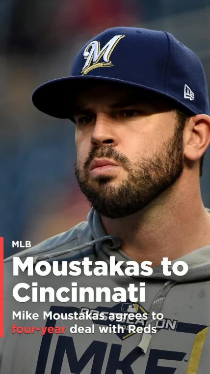 Mike Moustakas agrees to four-year deal with Cincinnati Reds