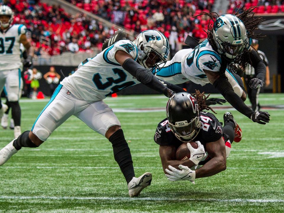 Cordarrelle Patterson dives for the end zone against the Carolina Panthers.