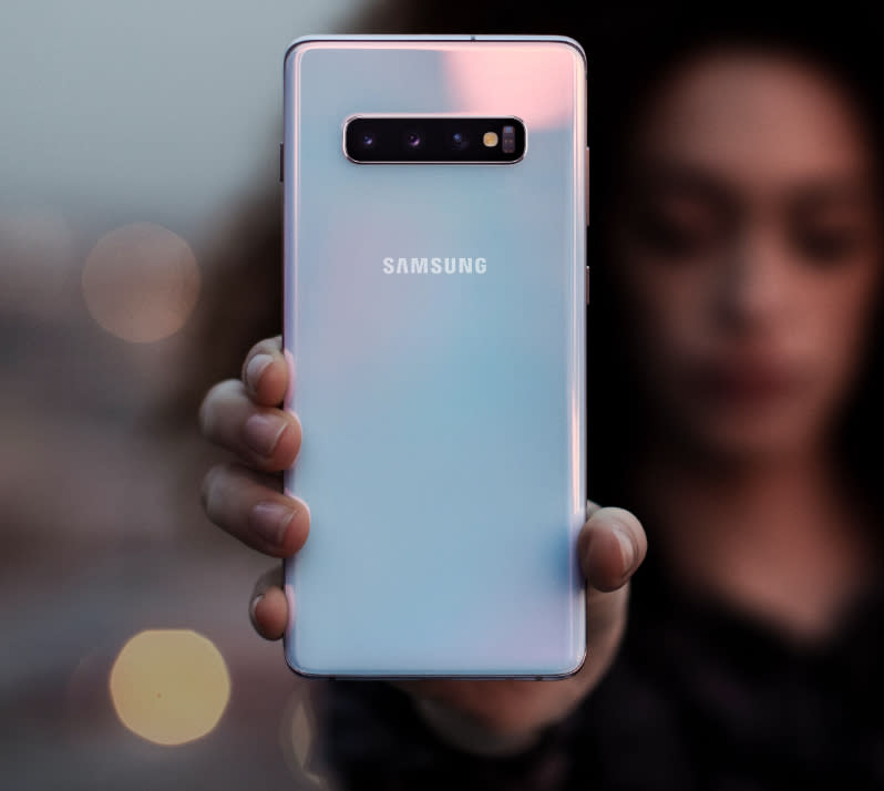 Save $150 on Samsung's Galaxy S10 smartphone! (Photo: Samsung)