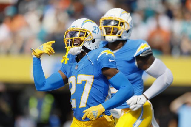 LA Chargers debut Navy Blue Uniforms-, Chargers uniform hype