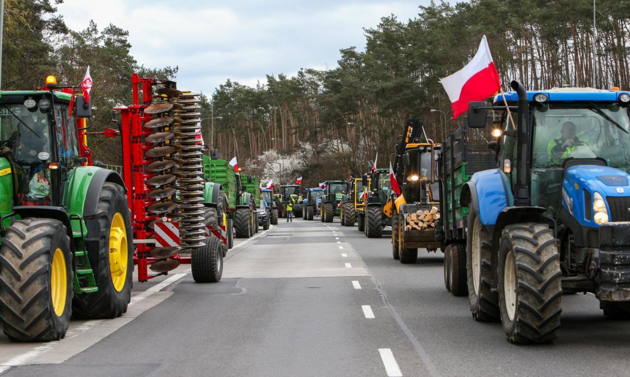 <span>Polish farmers protesting against the European green deal. Many of the EU’s nature rules have been weakened.</span><span>Photograph: Lech Muszyński/EPA</span>